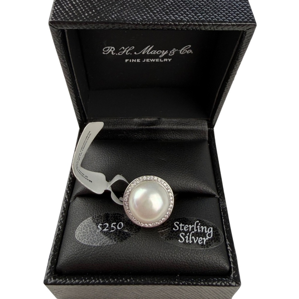 R.H. Macy & Co Womens Sterling Silver Freshwater Cultured Pearl Statement Ring